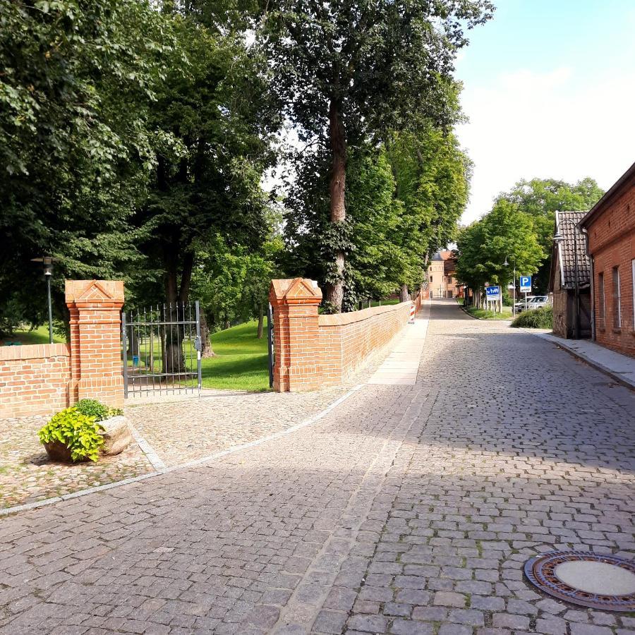 Ferienwohnung Am Schloss 鲁特斯塔德·斯塔文哈 外观 照片