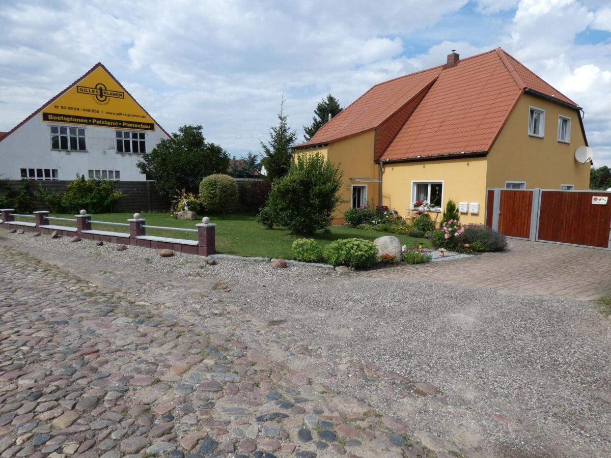 Ferienwohnung Am Schloss 鲁特斯塔德·斯塔文哈 外观 照片