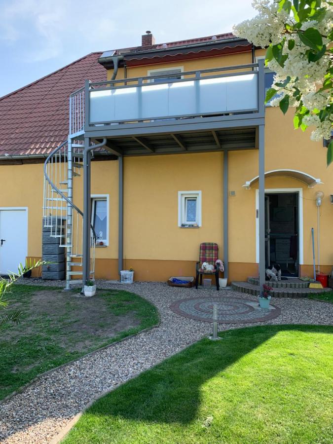 Ferienwohnung Am Schloss 鲁特斯塔德·斯塔文哈 外观 照片
